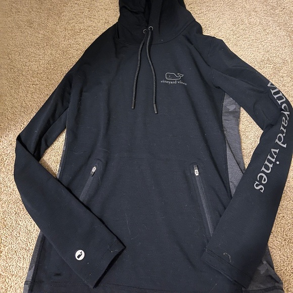 Vineyard Vines Fitted Performance Hoodie - Picture 1 of 3